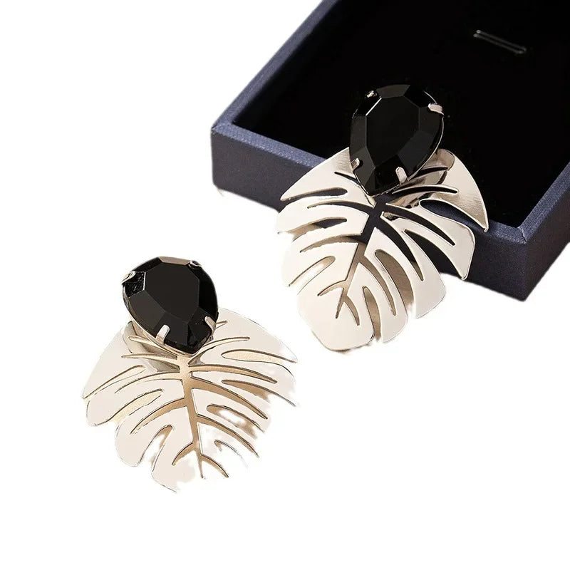 Leafita Vintage Acrylic Metal Earrings - House of Modoe